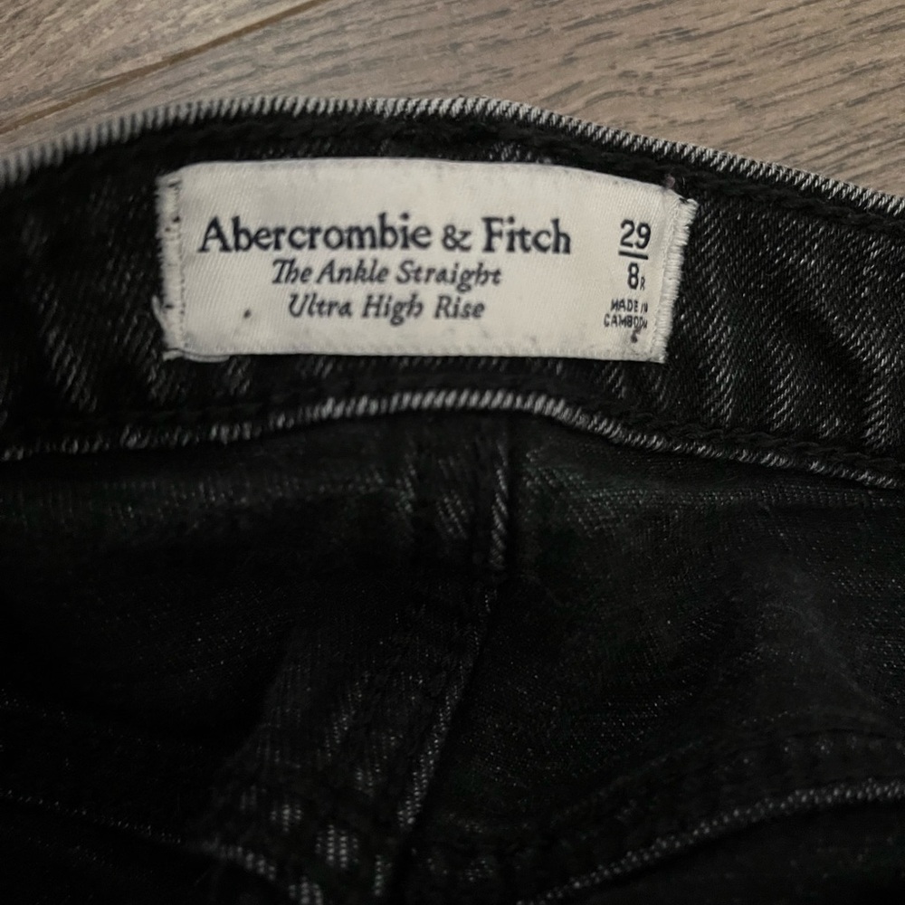 Abercrombie & Fitch Black Ankle Straight Jeans